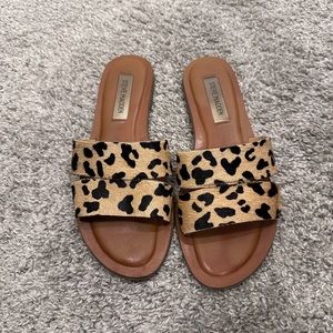 Excellent condition leopard Steve Madden sandals size 6.5